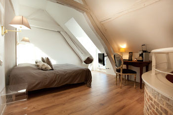 La Le Prieure 3* Amiens